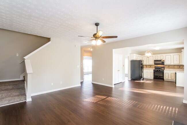 Foto del edificio - 229 Winthrop Ln