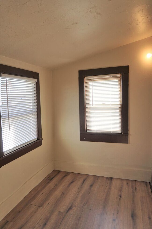 Foto del edificio - 523 SW 26th St