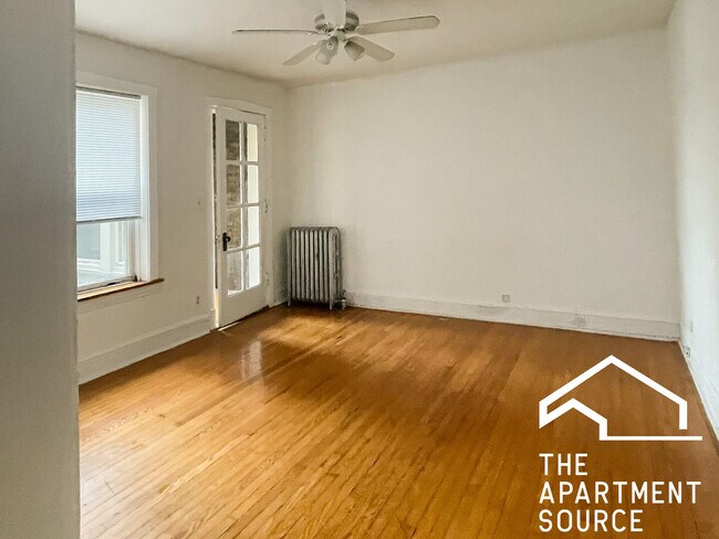 Foto del edificio - 5057 N Damen Ave