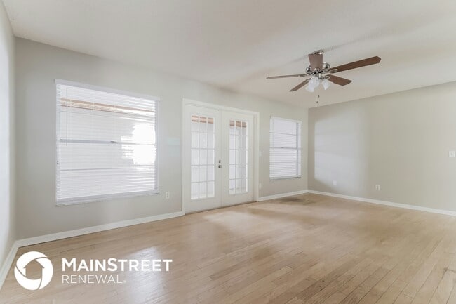 Building Photo - 1390 E Euclid Ave