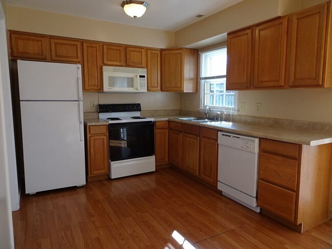 Foto del edificio - 125 Elmhurst Ct