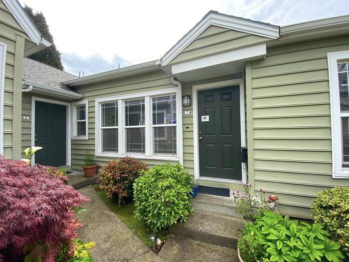 Foto principal - 1510 NE 45th Ave