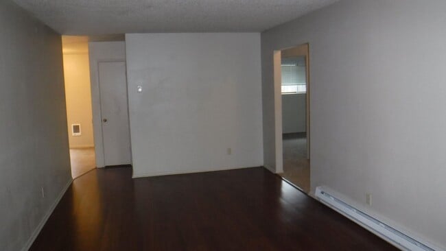 Building Photo - 741 1st St