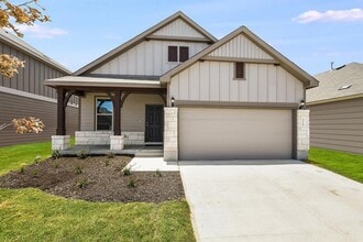 Building Photo - 526 Purple Heart Dr