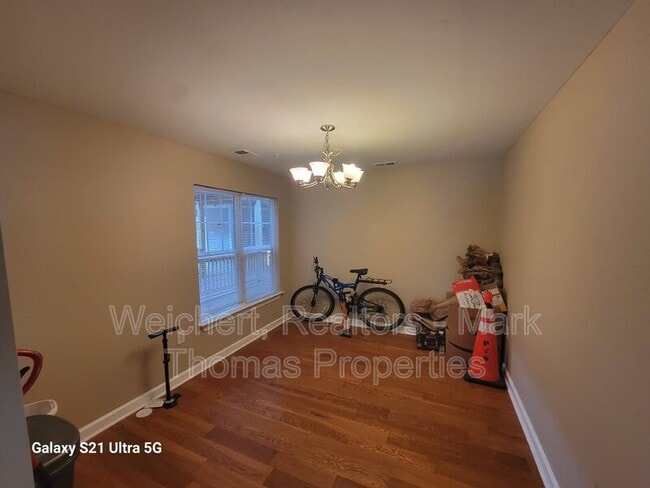 Photo - 929 Morreene Rd Apartment