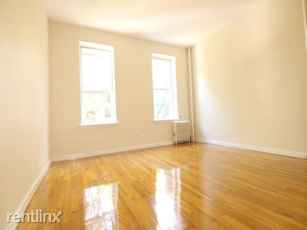Primary Photo - 1284 Halsey St