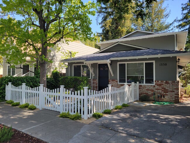 Front Yard - 1330 Mills St