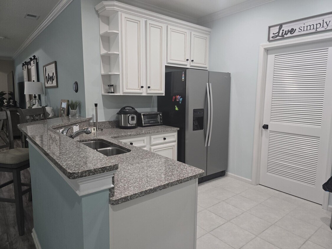Foto principal - 822 Sail Ln