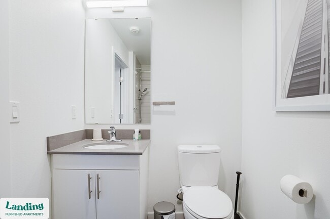 Building Photo - 1419 24th Ave