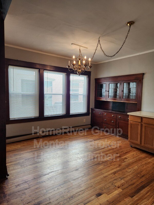 Foto del edificio - 546 S 3rd St W