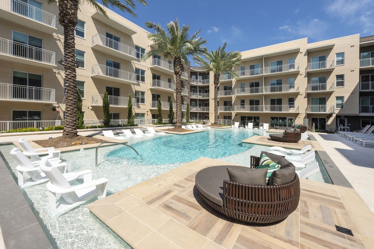 PEARL MARKETPLACE AT MIDTOWN 3120 Smith St Houston, TX Apartments for Rent in Houston