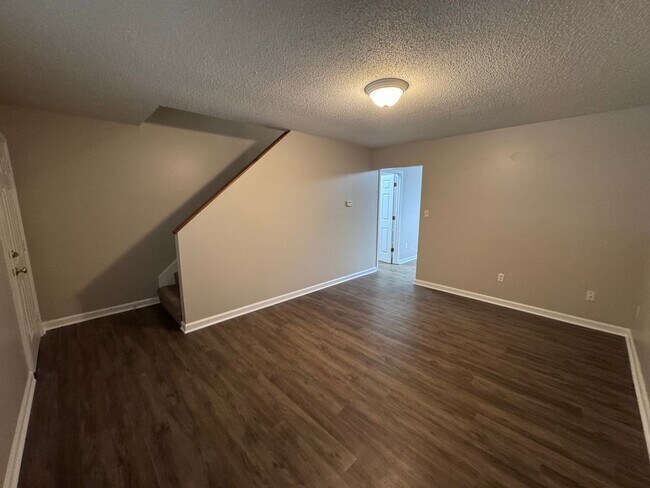 Foto del edificio - 2 Bed 1.5 Bath Apartment in Benton