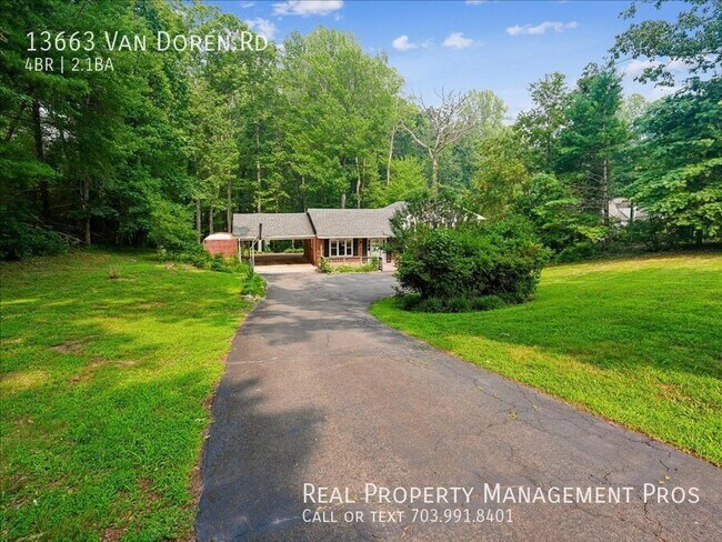 Building Photo - 13663 Van Doren Rd