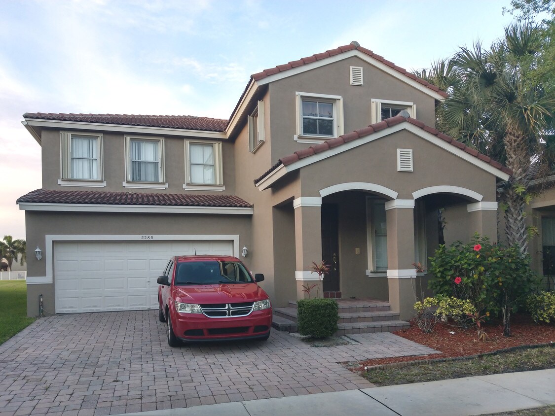Primary Photo - 5288 Sancerre Cir