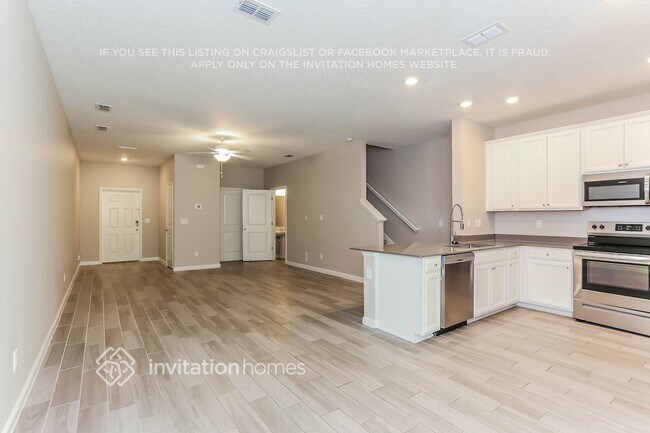 Foto del edificio - 13285 Shore Grass Dr