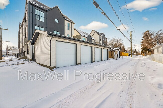 Building Photo - 13516-13115 115 Ave NW