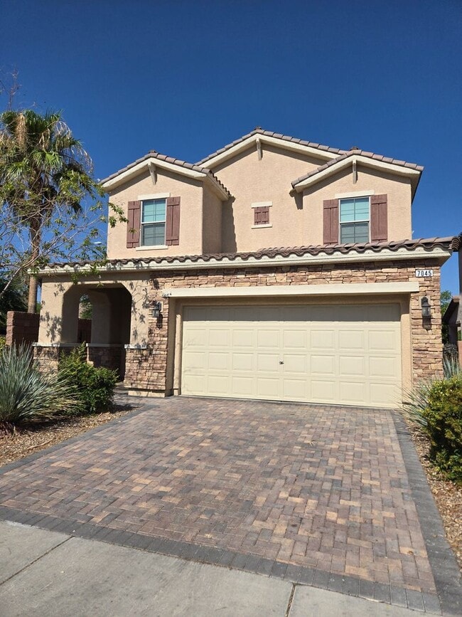 Building Photo - SOUTHWEST GEM