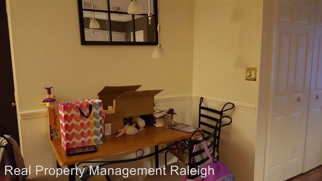 Building Photo - 2610 Masonboro Ct