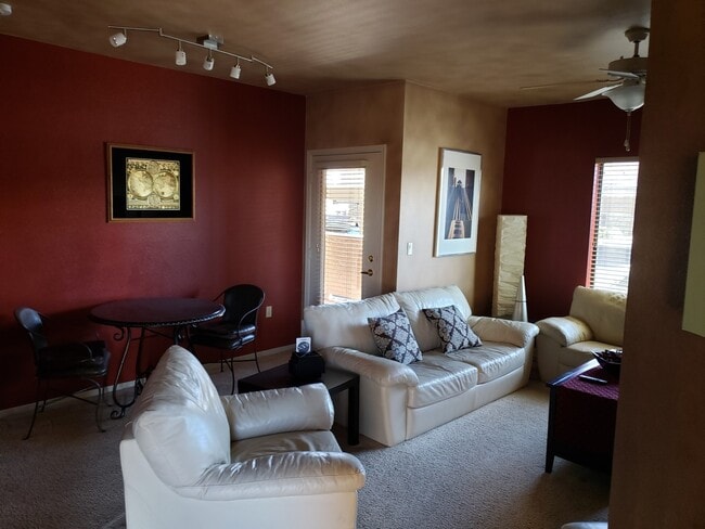 Foto del edificio - 2 Bedrooms, 2 Baths Executive