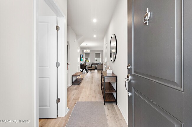 Building Photo - 15 Laird Wy