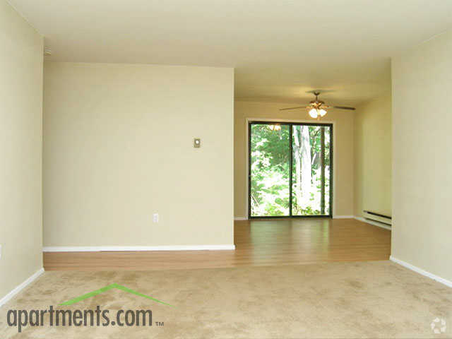 Dining Room - Carlton Village