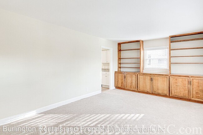 Building Photo - 3 br, 1 bath House - 1009 Sherwood Drive