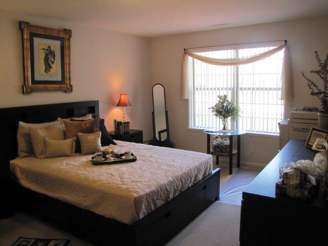 Interior Photo - Embassy Place at White Oak Estate