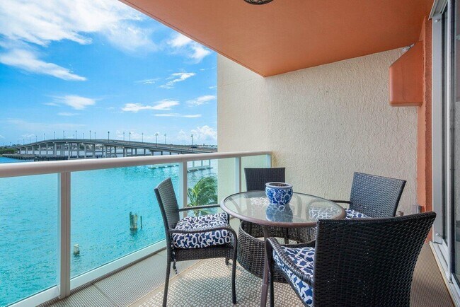 Foto del edificio - 2640 Lake Shore Dr