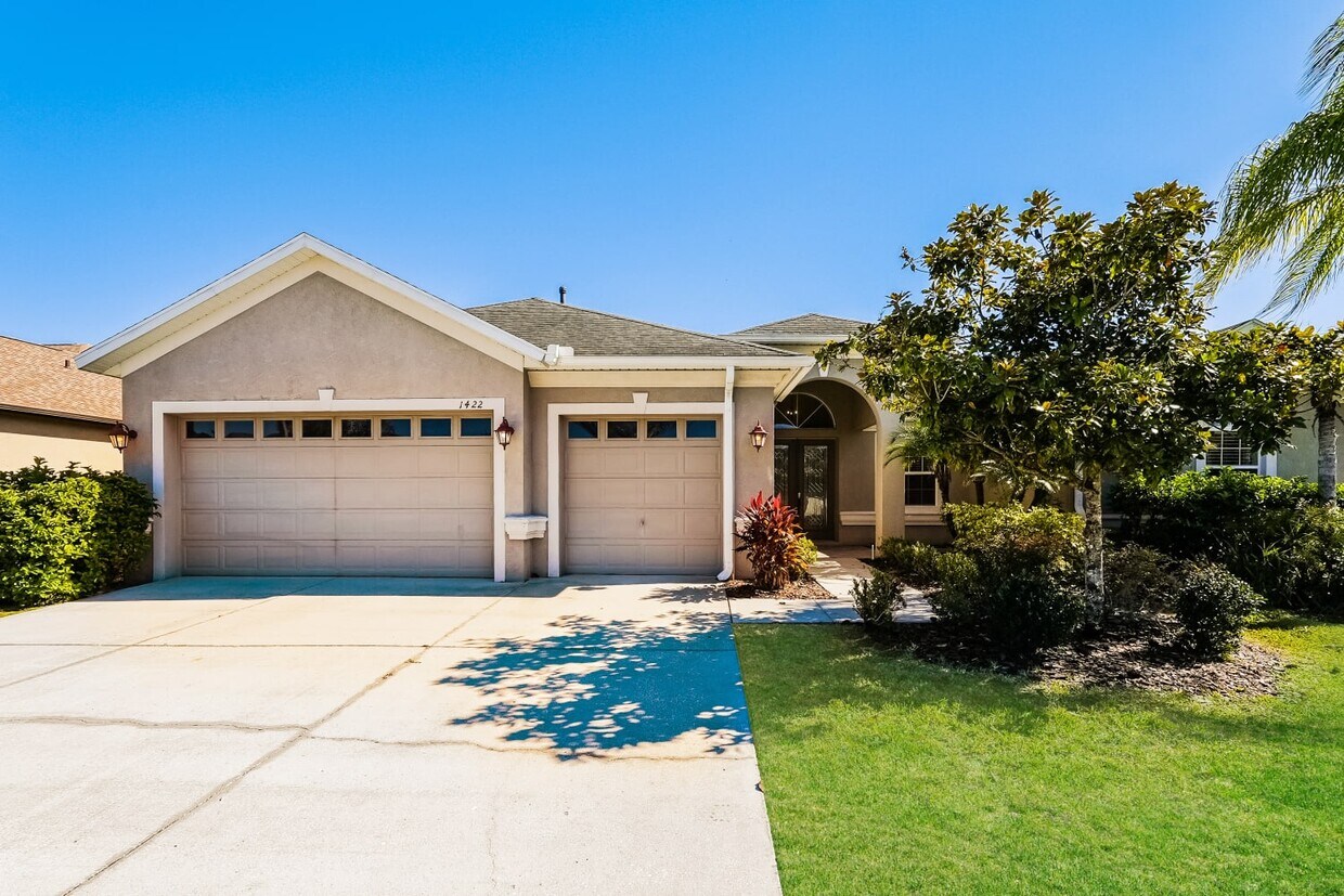 Primary Photo - 1422 Beaconsfield Dr