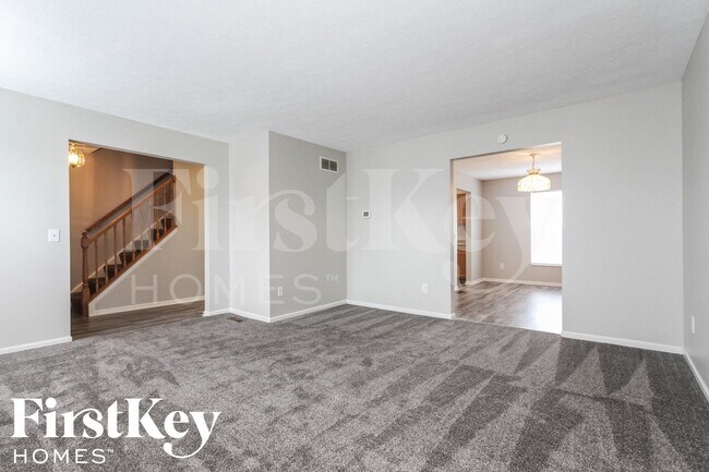 Foto del edificio - 7474 Carnation Ln