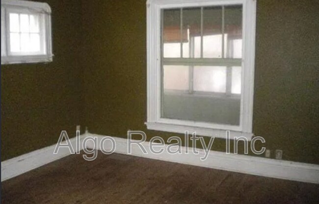 Foto del edificio - 2647 Fremont Ave N