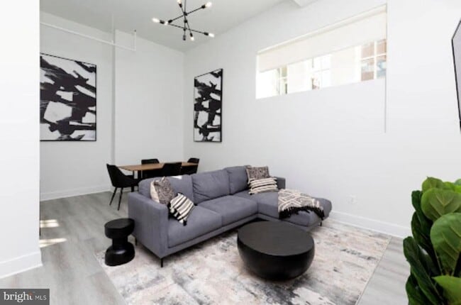 Foto del edificio - 300 Cathedral St