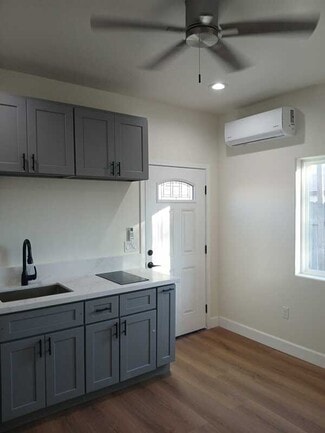 Building Photo - 801 Wilson Ave