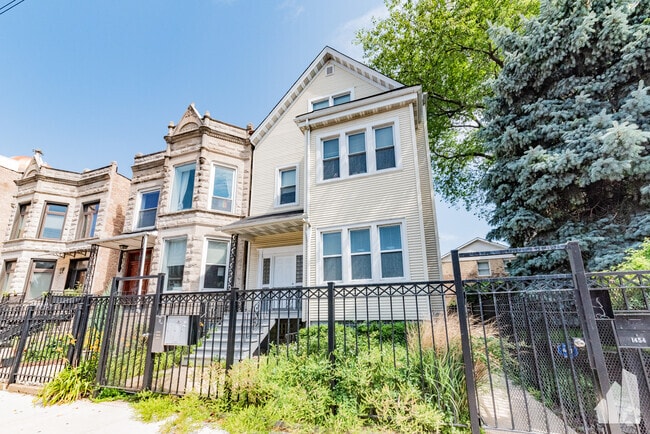 Building Photo - 1456 W Irving Park Rd