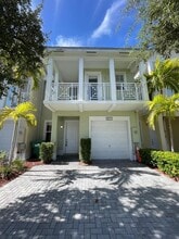 Building Photo - 10717 NW 75th Terrace