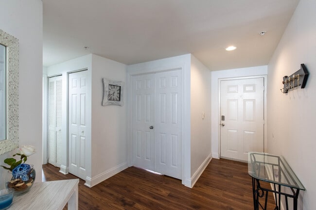 Foto del edificio - 11790 St Andrews Place