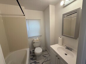 Building Photo - 85 Draher St