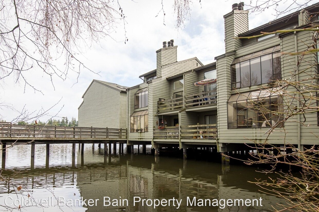 Primary Photo - 2 br, 2 bath House - 7 Lake Bellevue Drive...