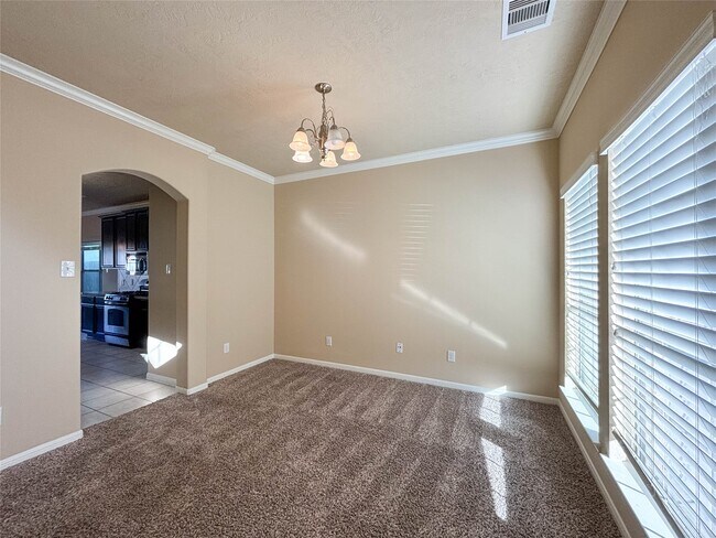 Building Photo - 2815 Defoe Drive