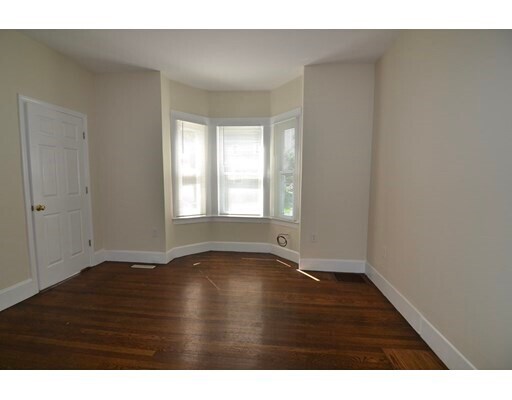 Building Photo - 500 Hollis St