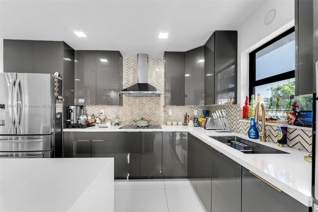 Building Photo - 10364 SW 6th St