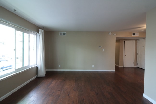 Foto del edificio - 77 N Ellsworth Ave