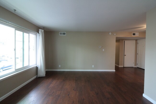 Photo - 77 N Ellsworth Ave Apartment