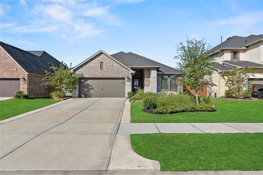 Foto principal - 16411 Rosemary Grove Ln