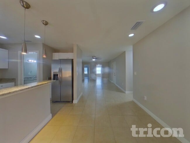 Building Photo - 2280 Winchester Dr