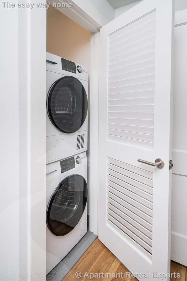 Foto del edificio - 18 Forest St