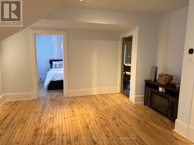 Building Photo - 62 Centre St