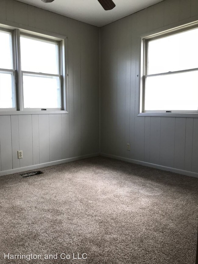 Building Photo - 2 br, 1.5 bath House - 732 Willow Lake Rd