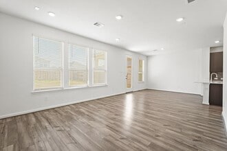 Building Photo - 8126 Coco Blf Dr