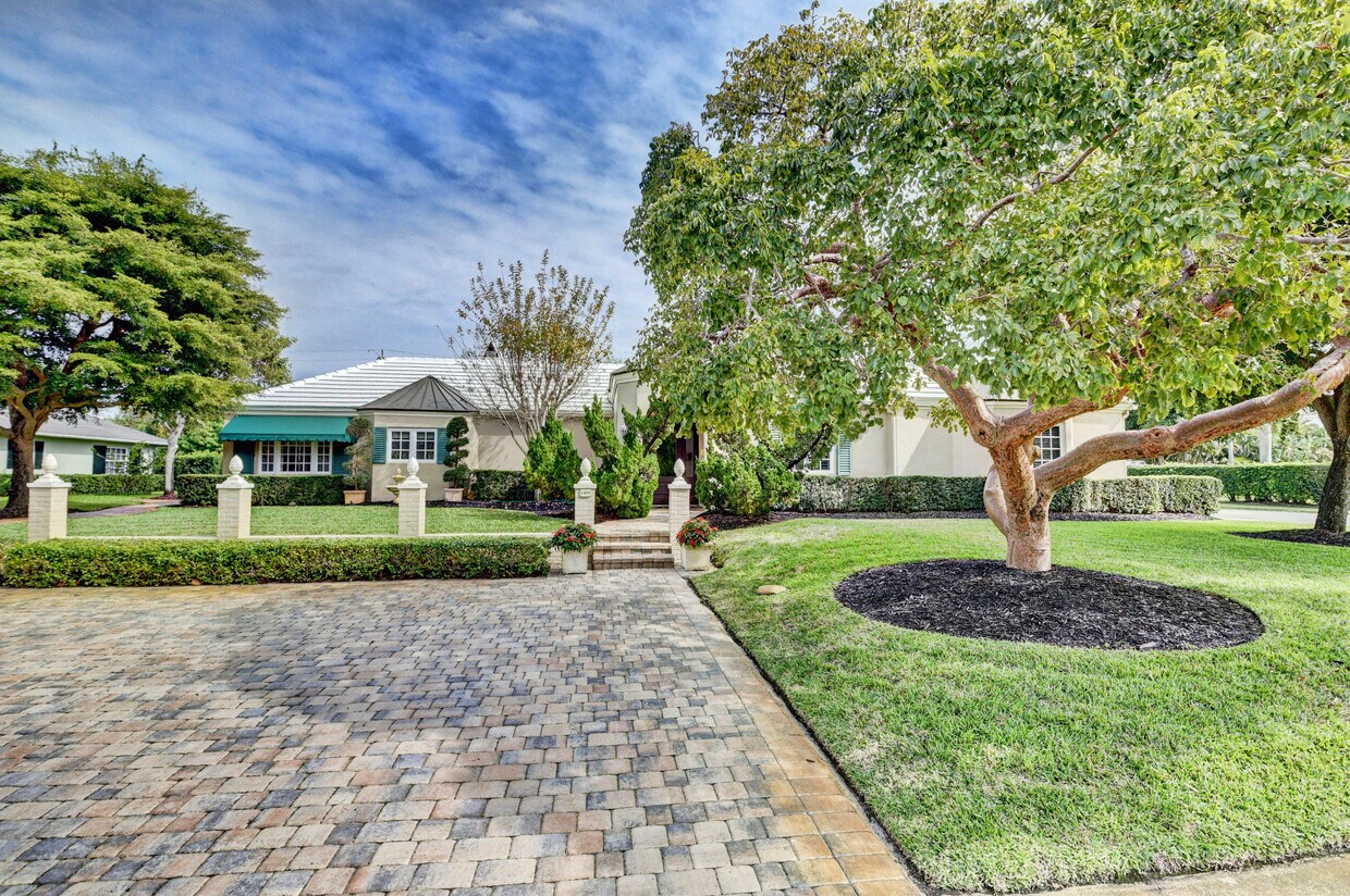 Primary Photo - 1103 NW 6th Ave